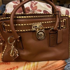 Michael Kors Hamilton Whipstitch Traveler